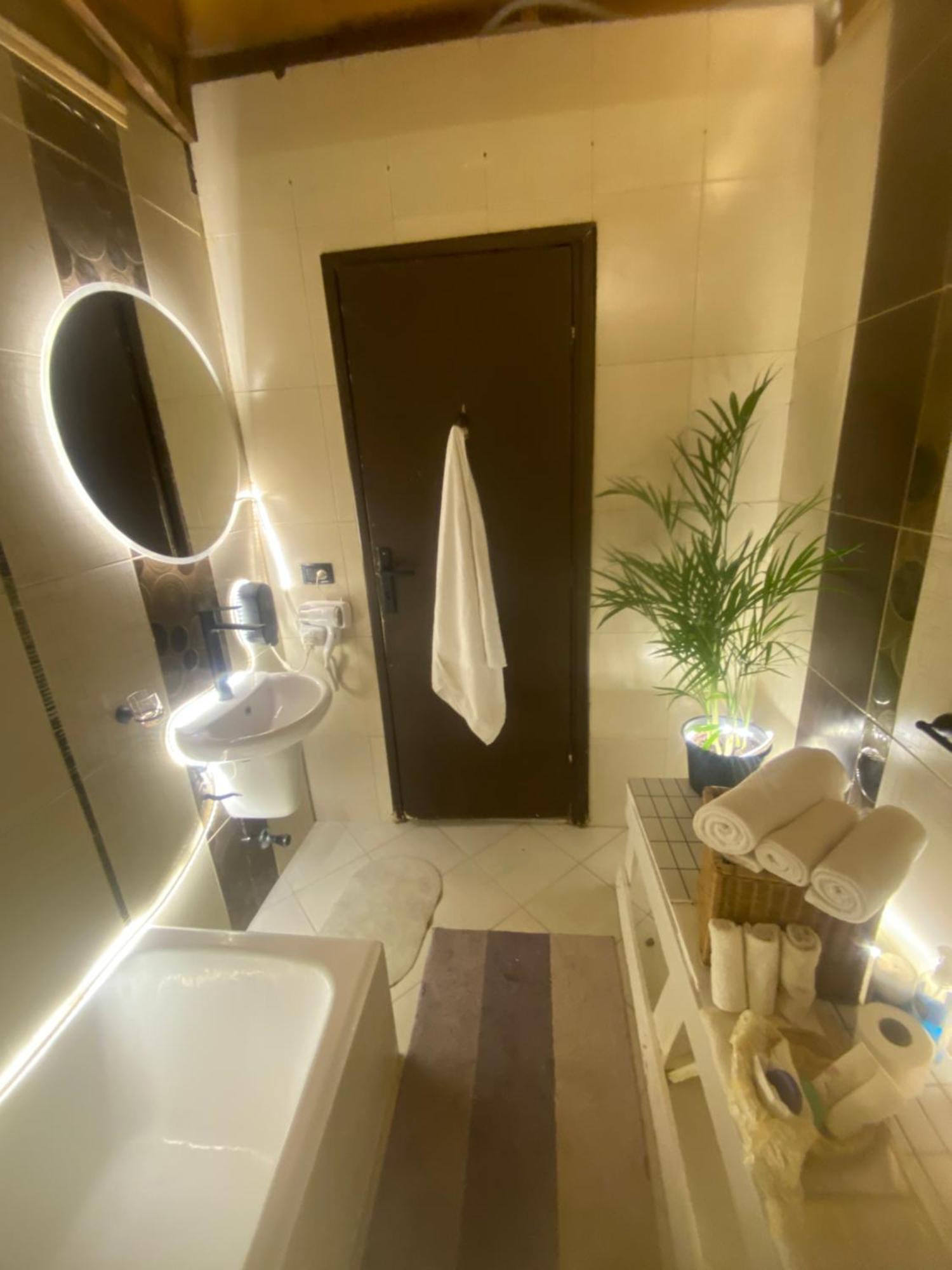 Airport Rooftop Club Luxurious Rooms And Studios القاهرة المظهر الخارجي الصورة